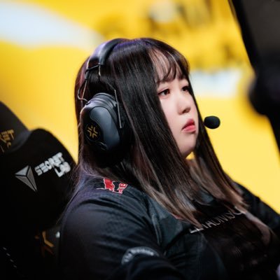 moco❤︎moco VALORANT】Moco(もこぱふぇ)の感度設定・使用デバイスとは？マウス